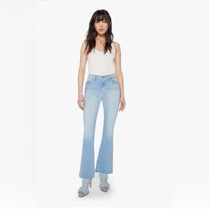 Mother Denim The Weekender Fray Women's Flared Jeans in California Cruiser